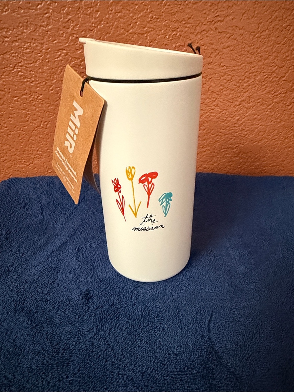 NWT MiiR White Floral Insulated Travel Bottle w Flip Lid